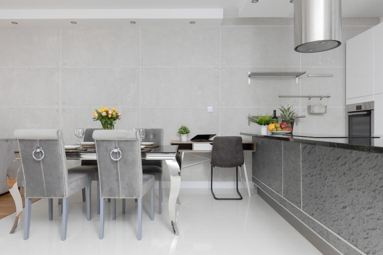 Warsaw Silver Residence By Renters Prestige Exterior foto