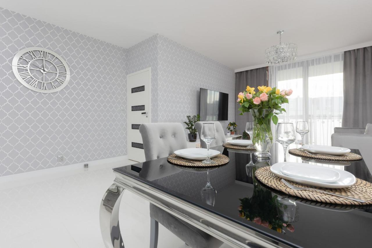 Warsaw Silver Residence By Renters Prestige Exterior foto